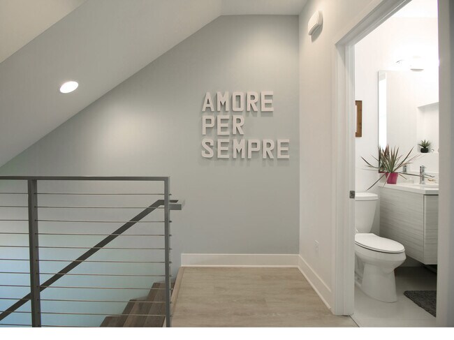 Building Photo - 6068 W Studio Ct