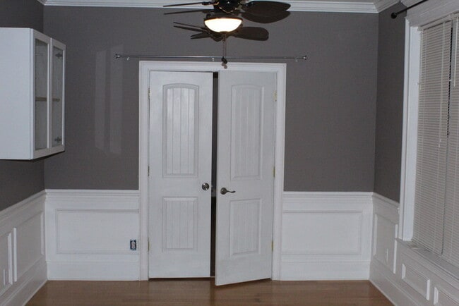 Building Photo - West Augusta Home with Separate Mother - In - Law Suite