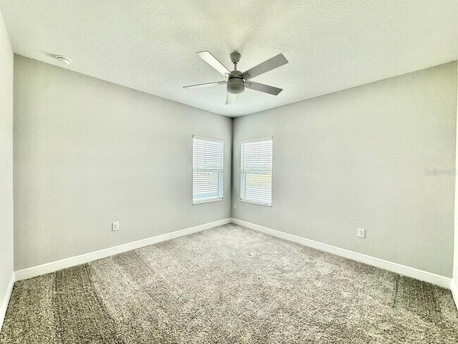 Building Photo - 35609 Stableton Ln