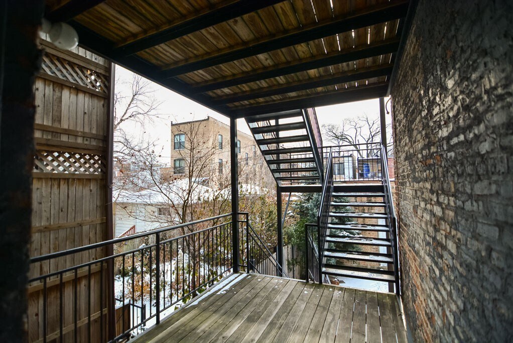 Building Photo - 2032 W Thomas St