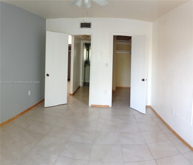 Building Photo - 7831 Miller Dr