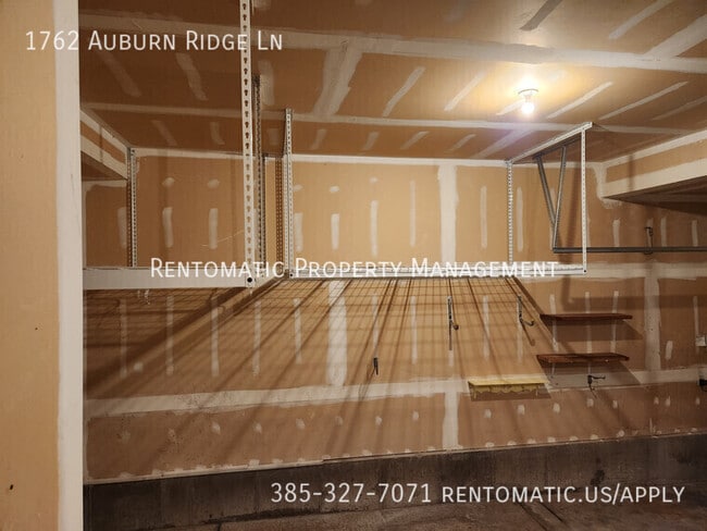 Building Photo - 1762 Auburn Ridge Ln