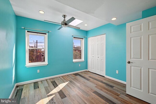 Building Photo - 622 Scott St