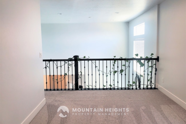 Building Photo - 3861 Spring Brook Ln