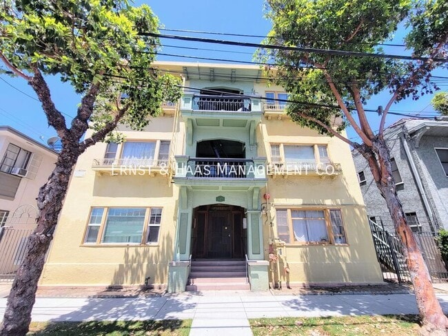 Building Photo - 135 Bonito Ave