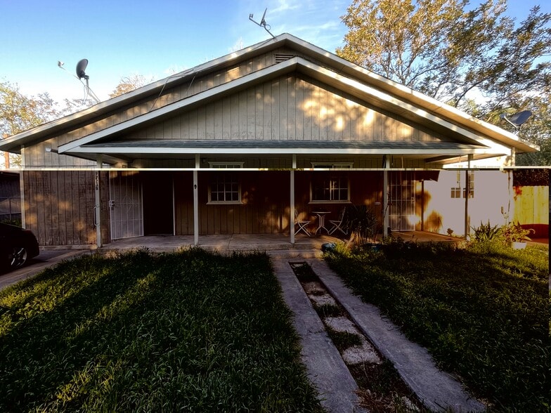 Building Photo - 7723 Molinos Ave