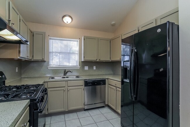 Building Photo - 31164 N Head Dr