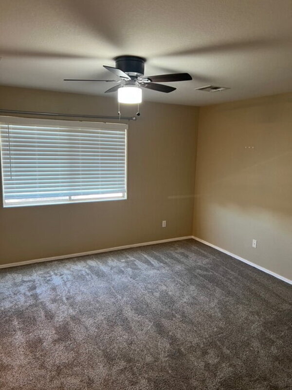 Building Photo - 3970 S Laurel Way