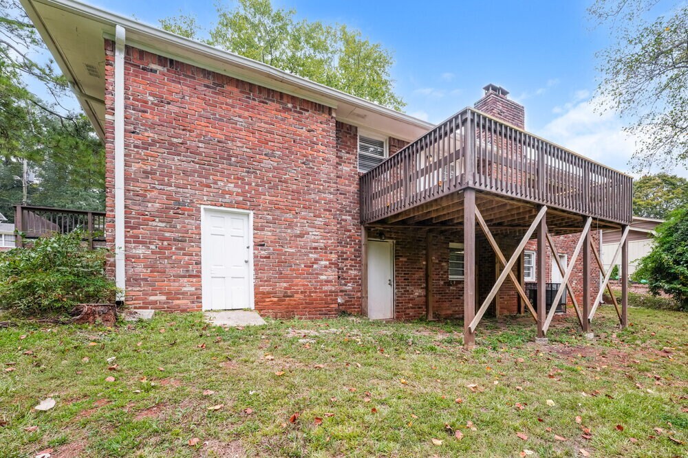 Building Photo - 1228 Weston Dr