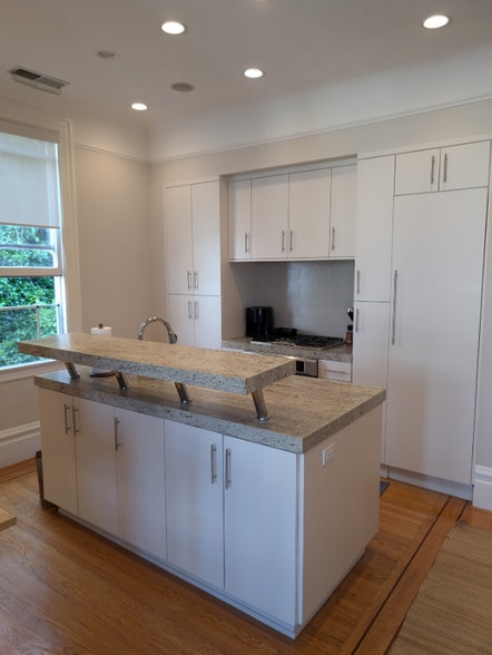 Building Photo - 1841 Taylor St