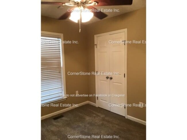 Building Photo - 330 Nettletree Ln