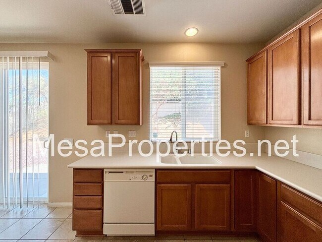 Building Photo - 16677 Desert Lily St