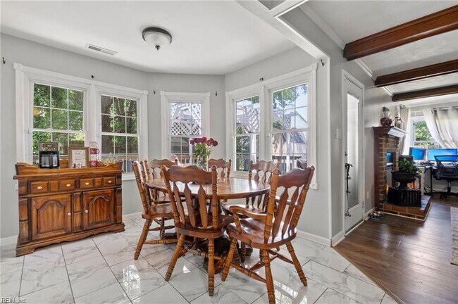 Building Photo - 1805 Monet Ct