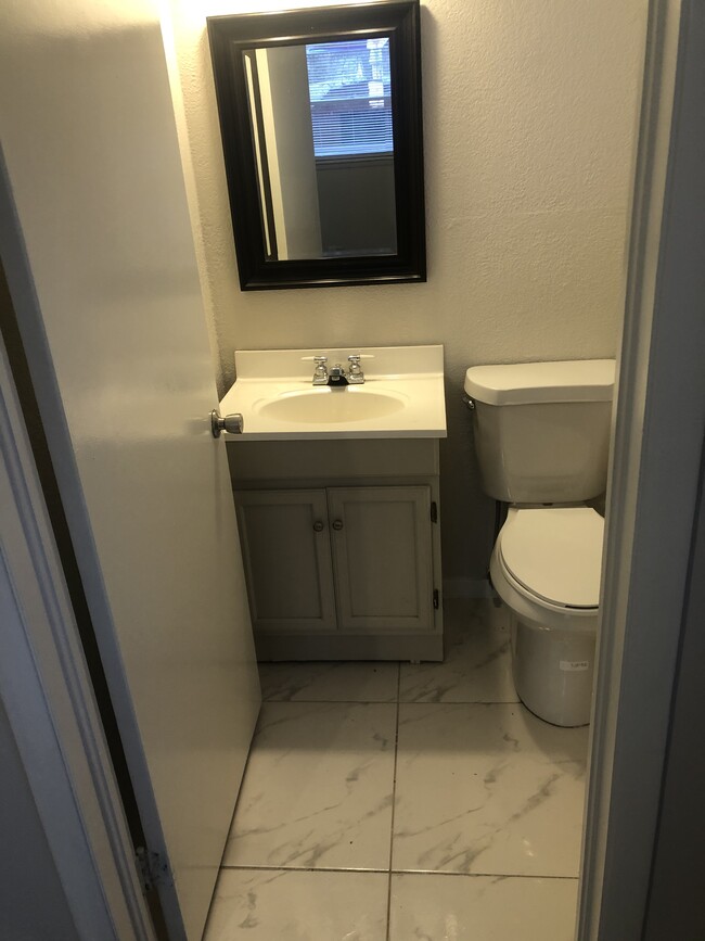 Half bath in master bedroom - 521 w Brock st