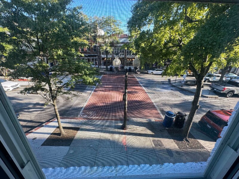 Building Photo - 19 Market St