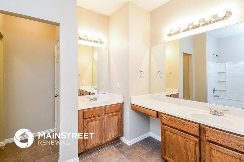 Building Photo - 288 Edison Ln