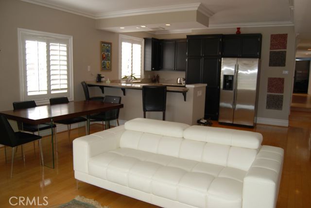 Building Photo - 223 20th St