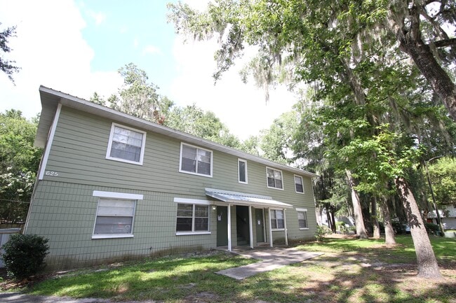 Primary Photo - 625 SW 11th Ln