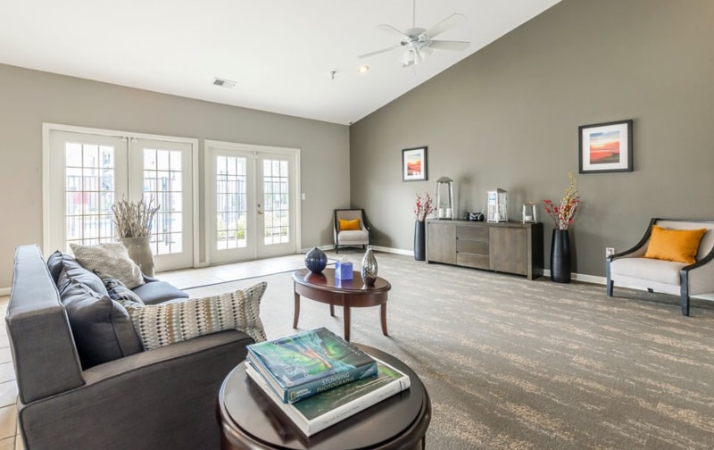 Building Photo - 3390 N Lumpkin Rd