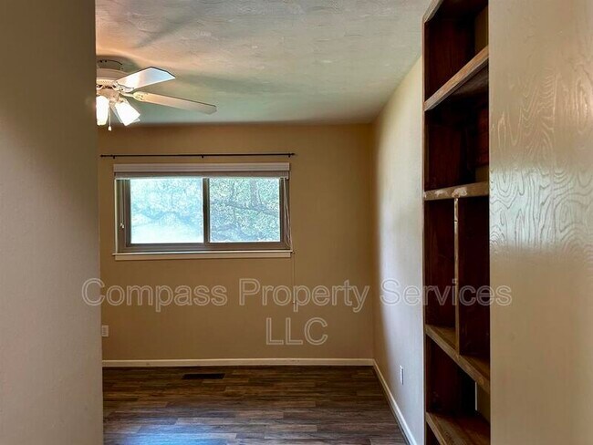 Building Photo - 8919 Whippoorwill Dr