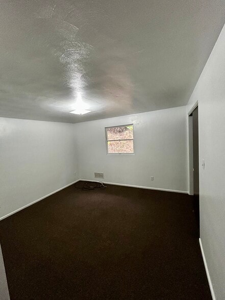 Building Photo - 551 Culler Rd