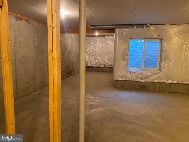 Building Photo - 279 N Bayberry Pkwy