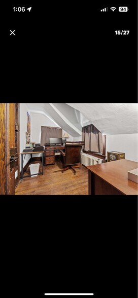 Building Photo - 126 Simpson St