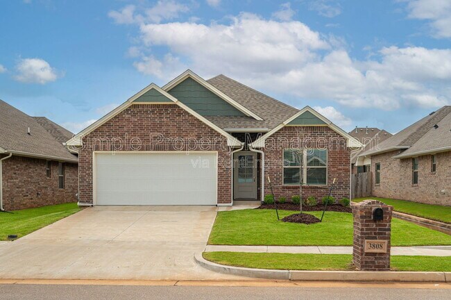 Primary Photo - 3806 Palmetto Trail