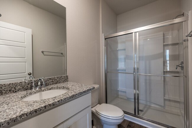 Building Photo - 4 bedroom at the Reserve in Daphne