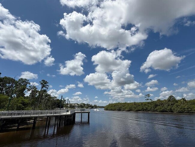 Building Photo - 187 SE Via Sangro