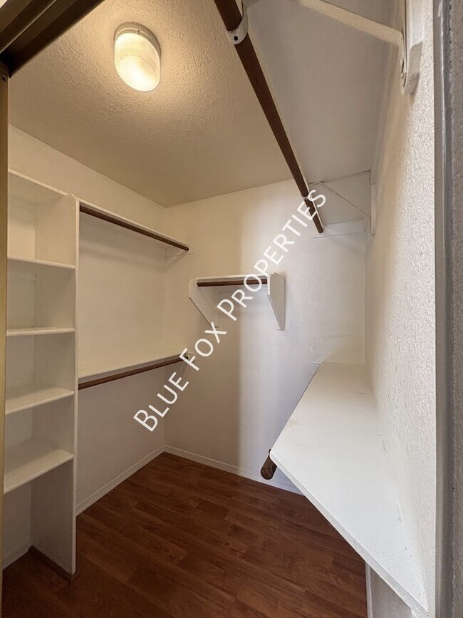 Building Photo - 4780 W Lessing Ln