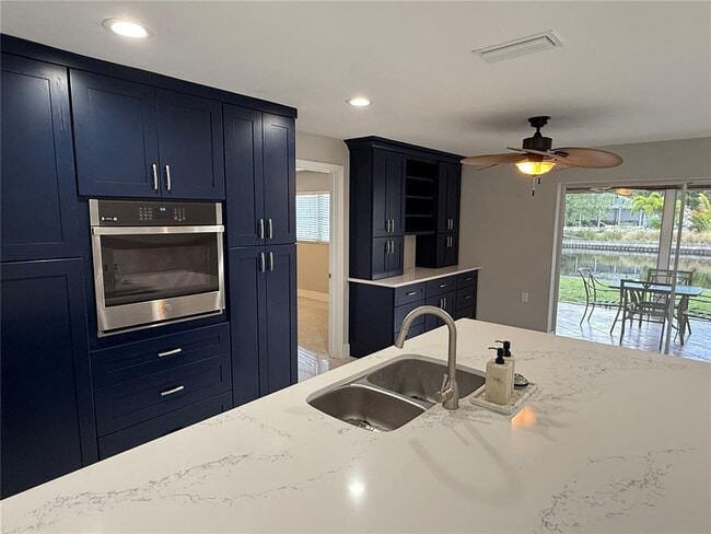Building Photo - 1634 Sheffield Dr