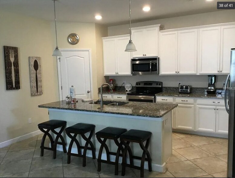 Building Photo - 4304 Summer Breeze Way