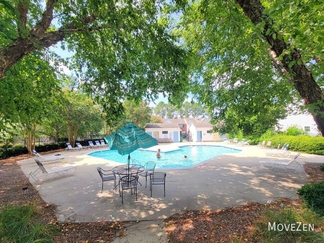 Building Photo - 3017 Summercroft Ln