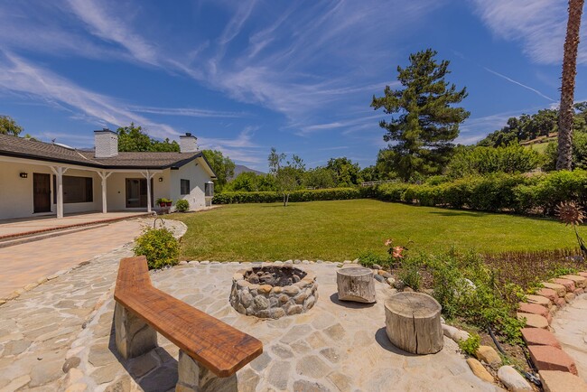 Building Photo - Ojai Horse Ranch