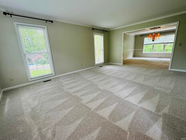 Building Photo - 3516 S Ashwood Dr
