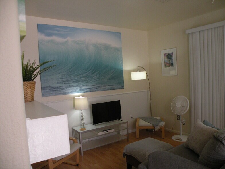 tv - 8680 New Salem St