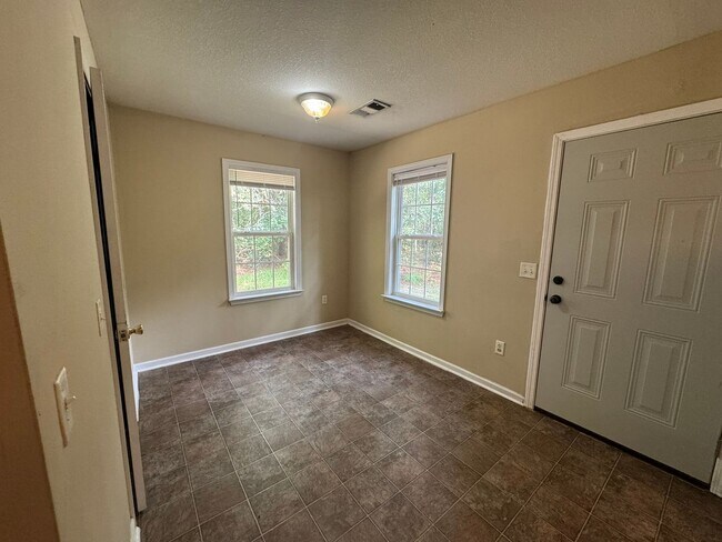 Building Photo - 5601 Landings Pkwy