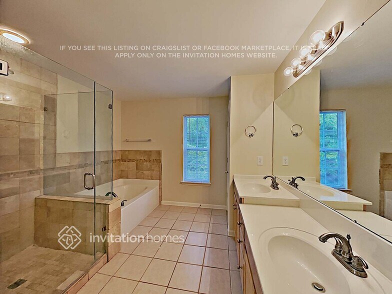 Building Photo - 11904 Southcrest Ln