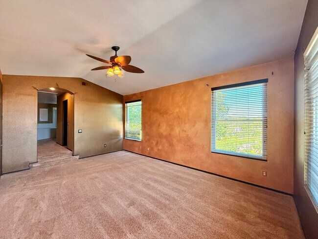 Building Photo - Luxurious Tuscan Style Villa in San Diego - Entertainers Dream!