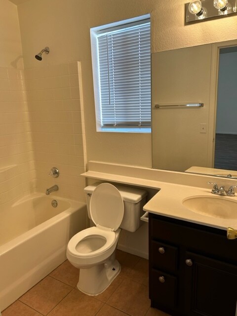 Building Photo - 3624 Silver Sand Ct