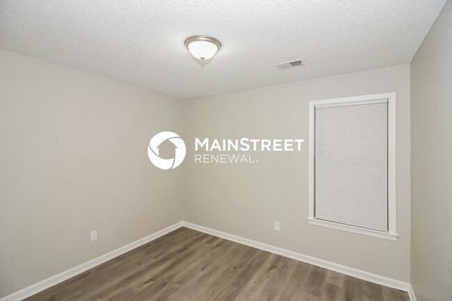 Building Photo - 3 Bedroom Pet-Friendly Home in Memphis, TN with Main Street Renewal