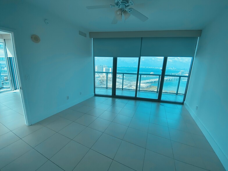 Building Photo - 888 Biscayne Blvd