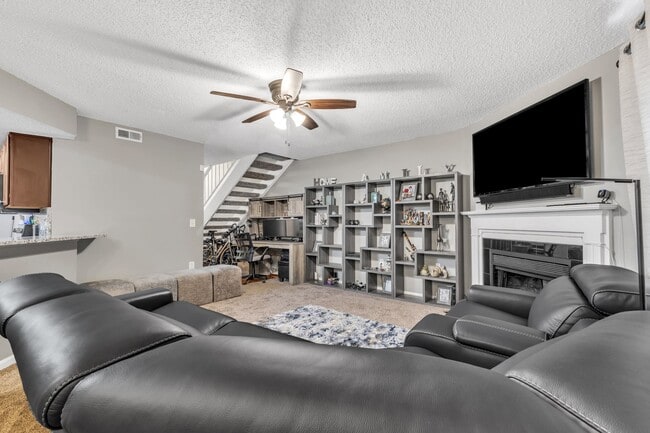 Building Photo - 7731 Falcon Rest Cir