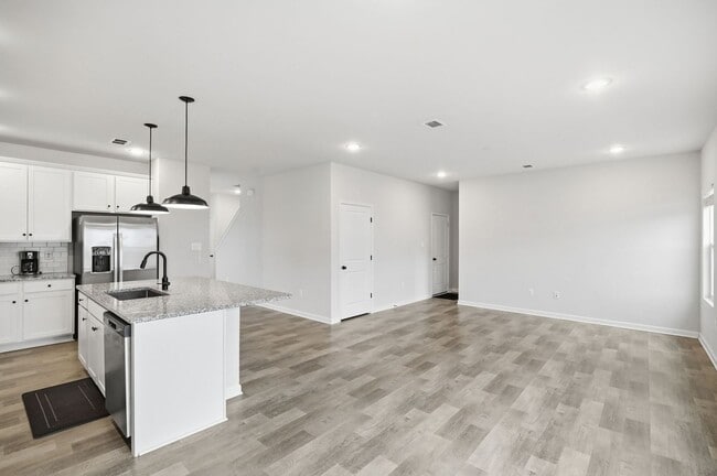 Building Photo - 22 Preening Rd