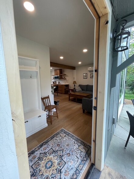 Building Photo - 61234 Nisika Ct