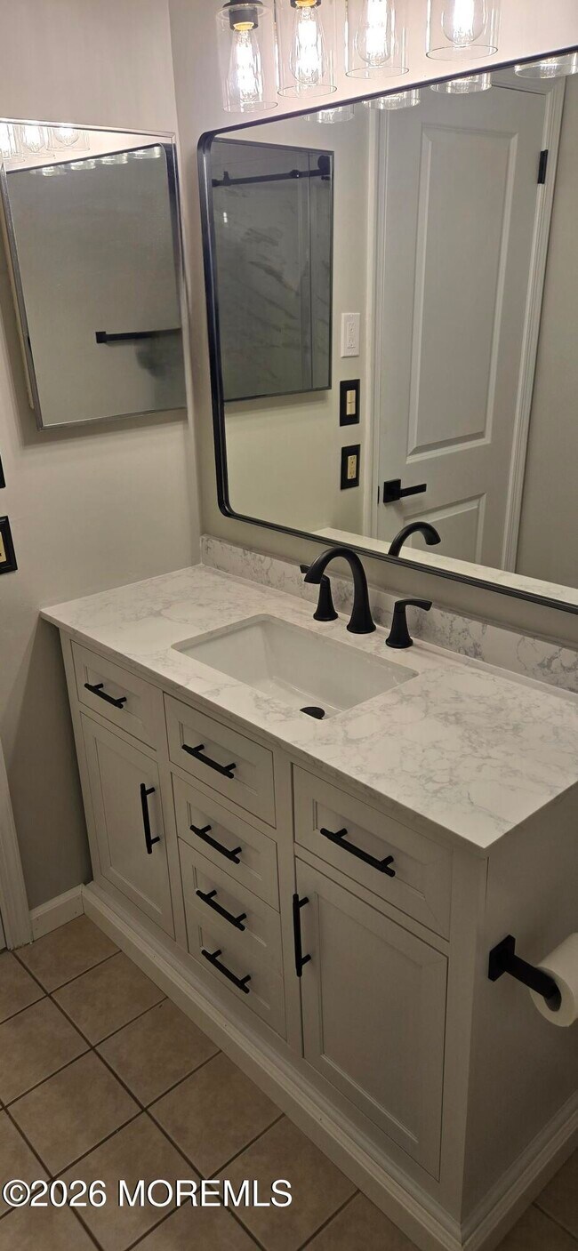 Building Photo - 3015 Lighthouse Ln