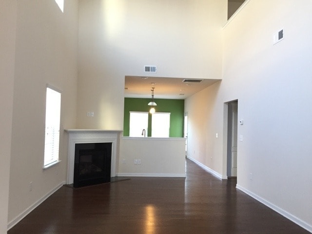 Building Photo - Wonderful 4bd/2.5bth in a great community!