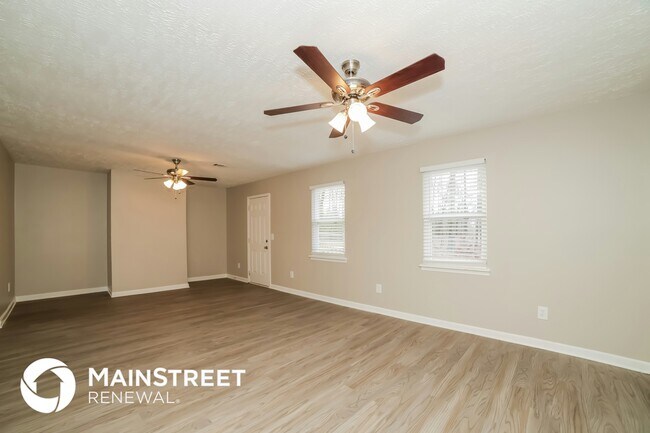 Building Photo - 5885 S Quail Dr