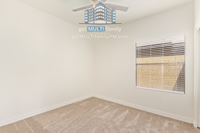 Building Photo - 234 N Heritage Dr